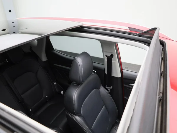 MG ZS EV (2021) — foto 26 van 42