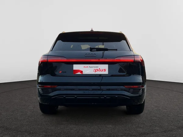 AUDI Q8 e-tron (2023) — foto 26 van 35