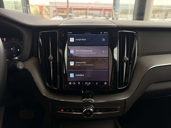 Volvo XC60 (2025) — foto 4 van 22