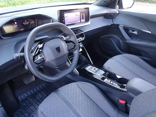 Peugeot 2008 (2025) — foto 2 van 21