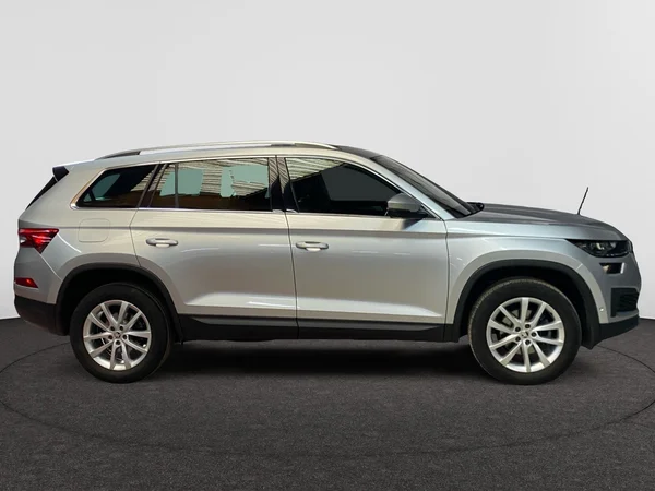 SKODA Kodiaq (2024) — foto 18 van 22