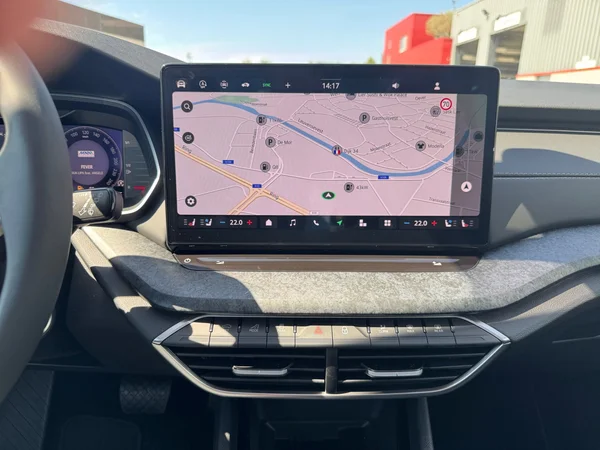 SKODA Octavia Combi (2025) — foto 5 van 24