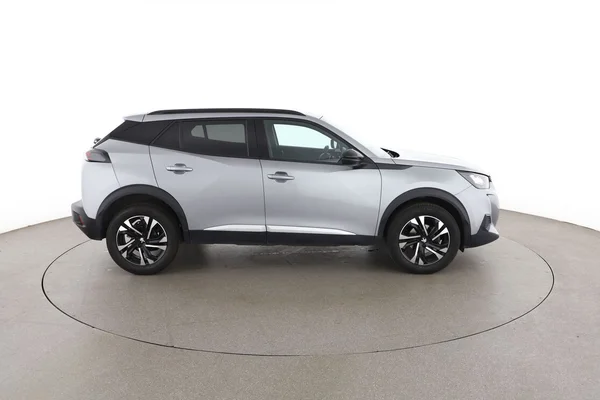 Peugeot 2008 (2008) — foto 13 van 16