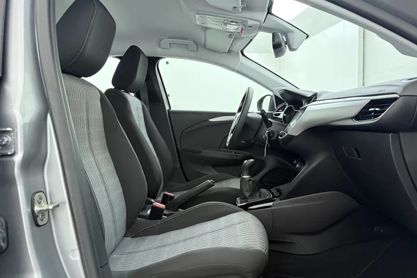 Opel Corsa (2020) — foto 15 van 17