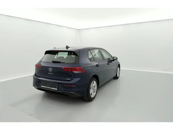 VOLKSWAGEN Golf VIII (2022) — foto 32 van 36