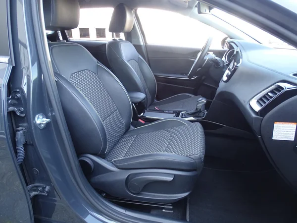 Kia cee'd (2024) — foto 6 van 27