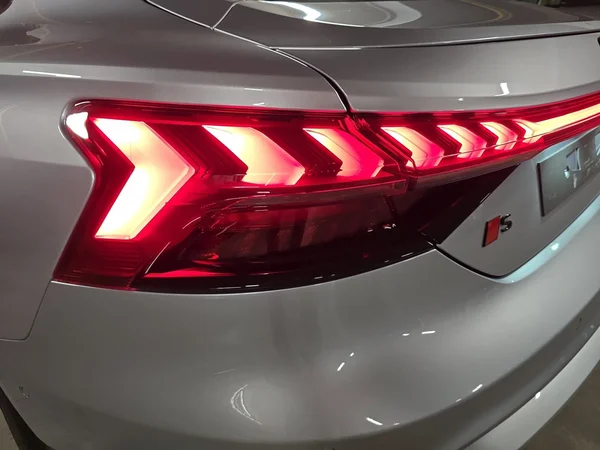AUDI S e-tron GT (2025) — foto 22 van 23