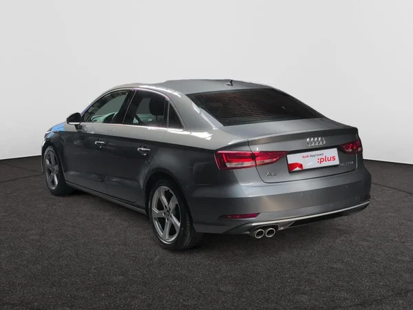 AUDI A3 Sedan (2018) — foto 18 van 24