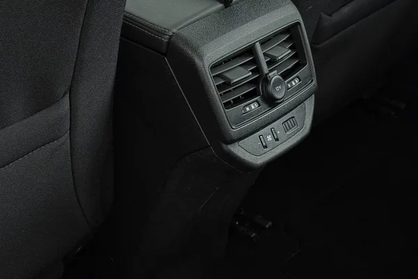 Peugeot 5008 (2021) — foto 6 van 30
