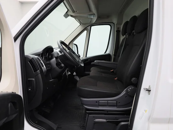 Opel Movano (2023) — foto 3 van 38