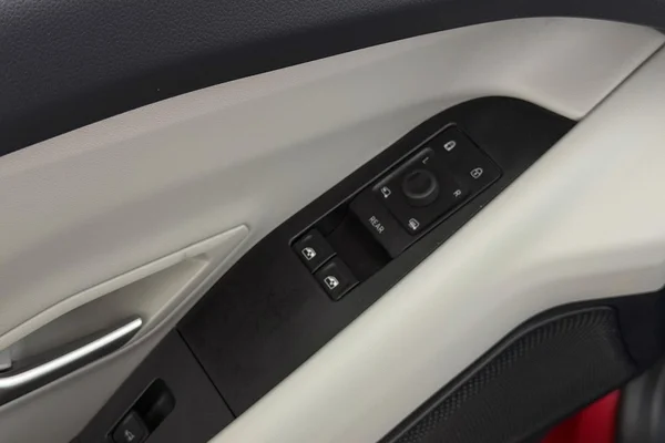 Ford E-Explorer (2024) — foto 3 van 41