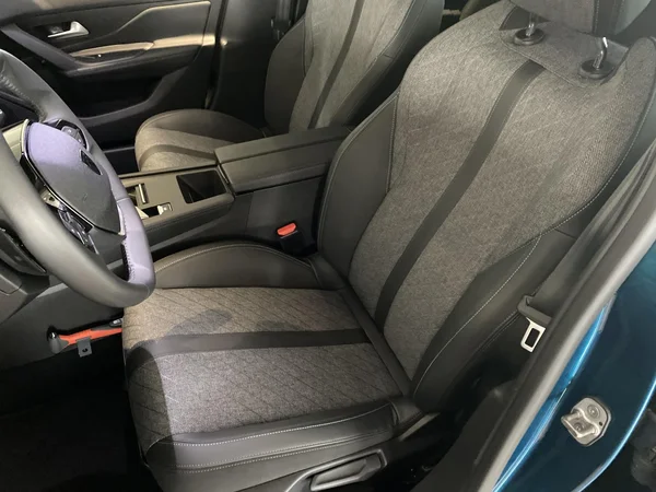 Peugeot 408 (2023) — foto 19 van 19