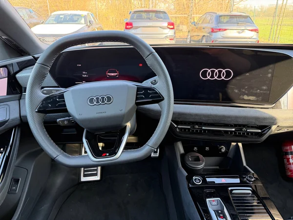 AUDI A6 Sportback e-tron (2026) — foto 4 van 22