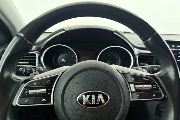 Kia Ceed SW (2020) — foto 10 van 33