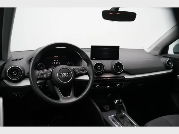 AUDI Q2 (2021) — foto 2 van 25
