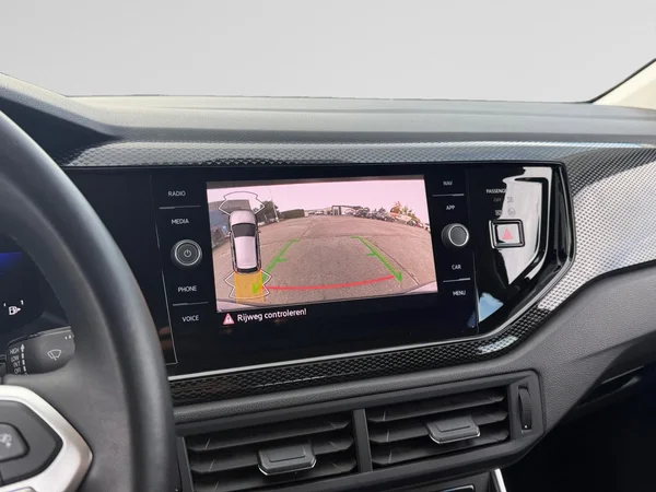 VOLKSWAGEN Polo (2023) — foto 10 van 20