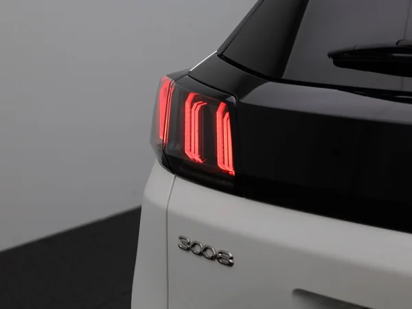 Peugeot 3008 (2021) — foto 37 van 46