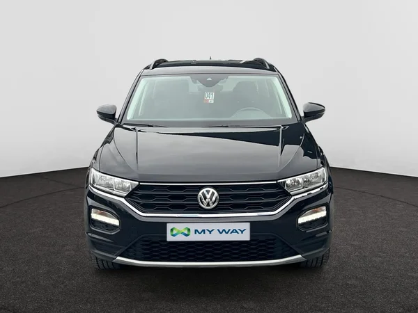 VOLKSWAGEN T-Roc (2019) — foto 12 van 18