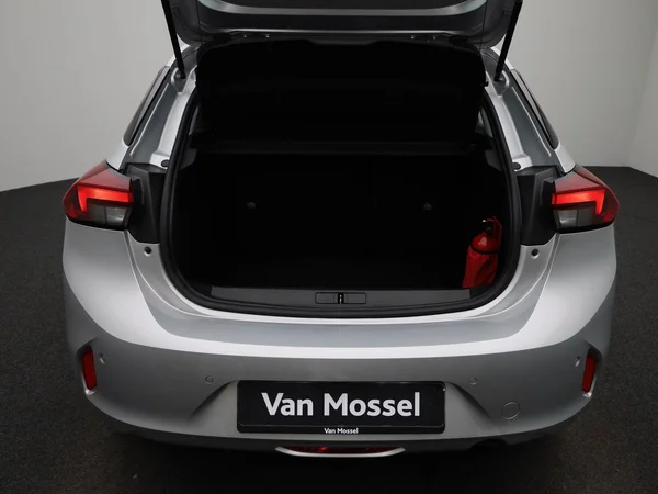 Opel Corsa (2023) — foto 4 van 36