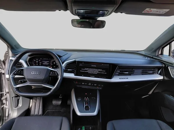 Audi Q4 e-tron (2022) — foto 11 van 31