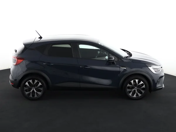 RENAULT Captur (2021) — foto 23 van 27