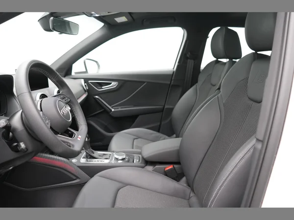 AUDI Q2 (2023) — foto 3 van 29