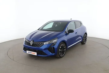 Renault Clio e3ba1fe0-a10e-411a-9923-96423cf5822e