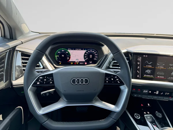 AUDI Q4 e-tron (2025) — foto 6 van 21