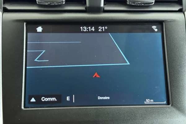 Ford Mondeo Clipper Hybrid (2020) — foto 13 van 36