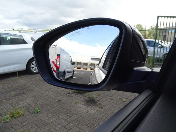 Fiat 600 (2026) — foto 17 van 28