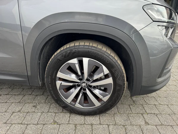 SKODA Kodiaq (2025) — foto 13 van 24
