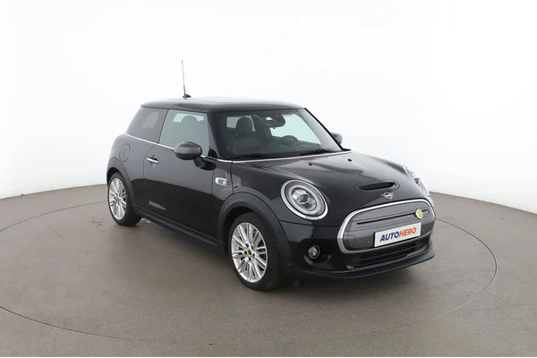 MINI Mini (2021) — foto 17 van 18