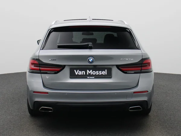BMW 5 Reeks (2023) — foto 40 van 44