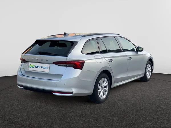 SKODA Octavia Combi (2025) — foto 19 van 25