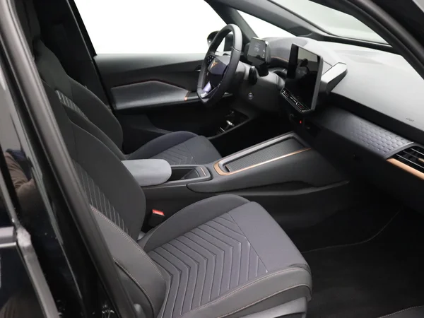 CUPRA Born (2025) — foto 6 van 17