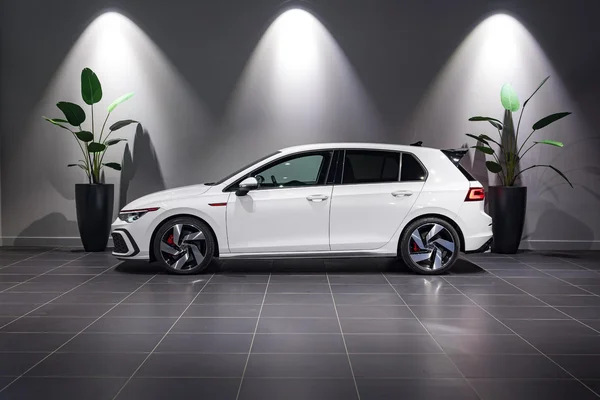 Volkswagen Golf (2020) — foto 34 van 40