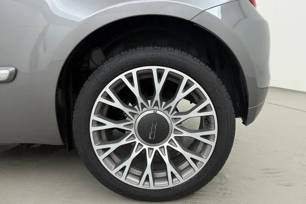Fiat 500 (2020) — foto 16 van 19