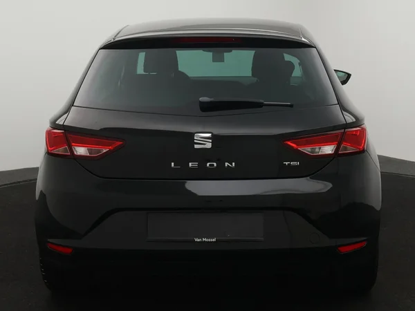 SEAT Leon (2017) — foto 3 van 27