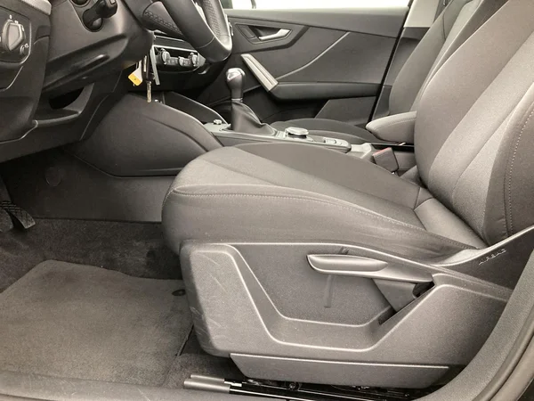 AUDI Q2 (2021) — foto 16 van 36