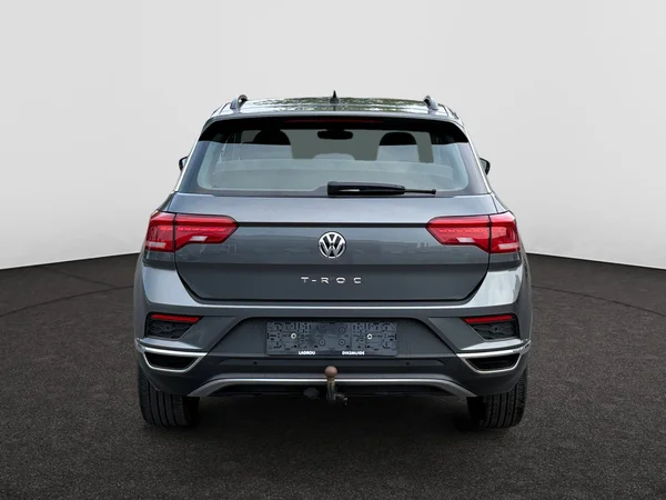 VOLKSWAGEN T-Roc (2020) — foto 2 van 20