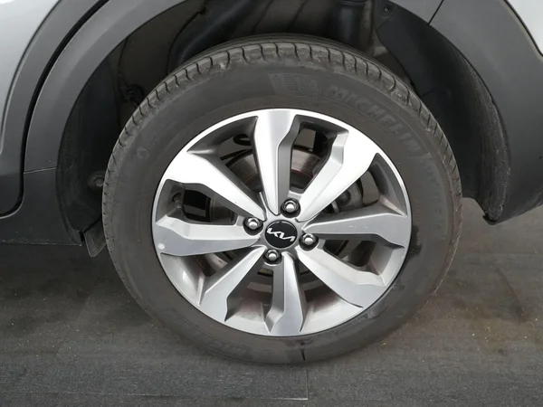 Kia Stonic (2025) — foto 6 van 21
