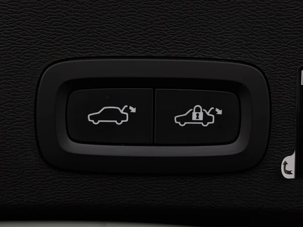VOLVO XC40 (2022) — foto 20 van 31