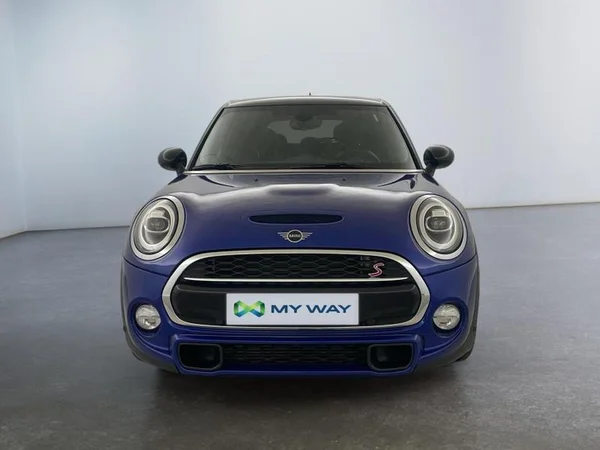 MINI Mini 5 Doors (F55) (2018) — foto 21 van 27