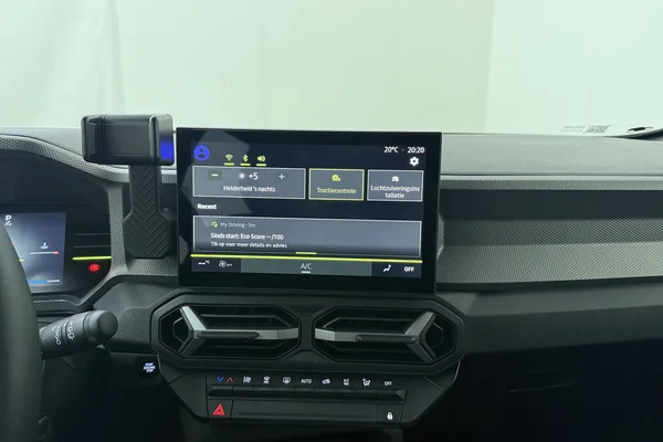 Dacia Duster Hybrid (HEV) (2026) — foto 3 van 16
