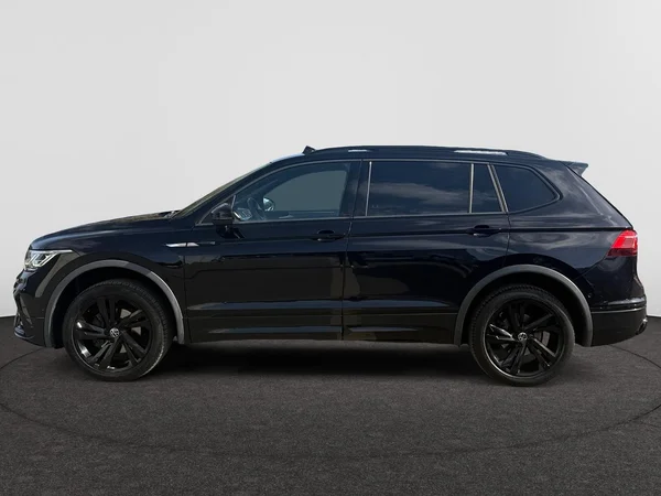 VOLKSWAGEN Tiguan Allspace (2023) — foto 12 van 21