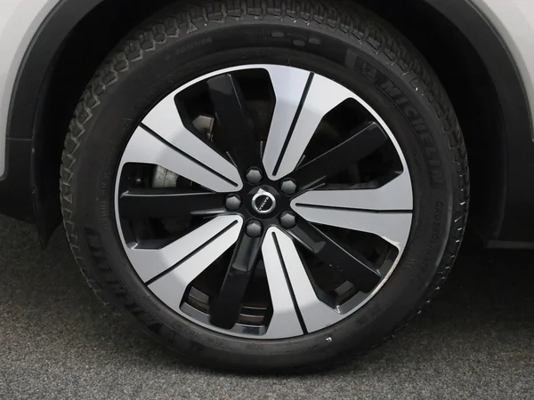 Volvo C40 (2022) — foto 10 van 44