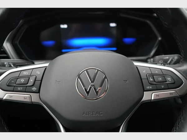 VOLKSWAGEN T-Cross (2023) — foto 8 van 23