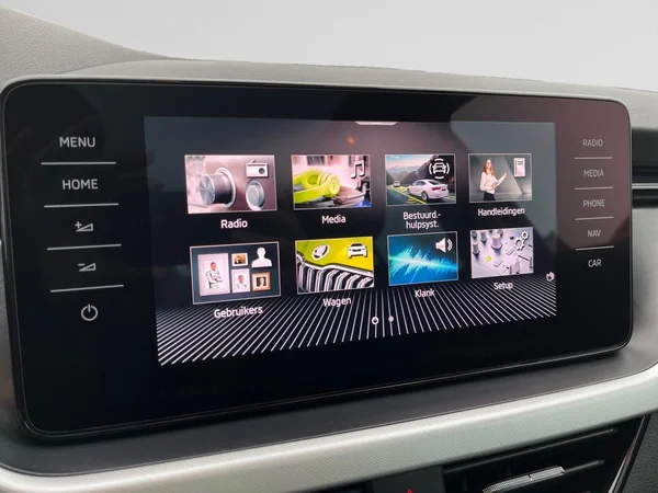 SKODA Kamiq (2021) — foto 15 van 16