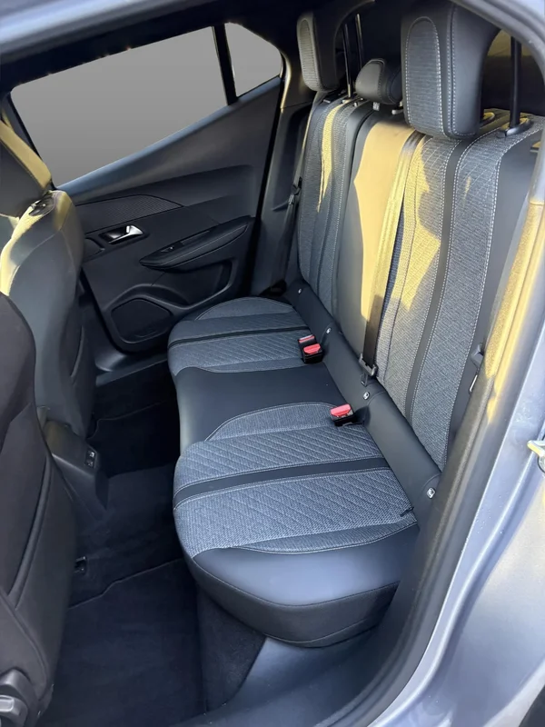 Peugeot 2008 (2024) — foto 9 van 20
