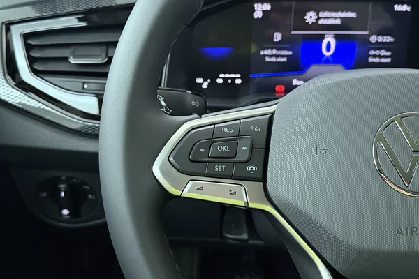 Volkswagen Taigo — foto 6 van 16